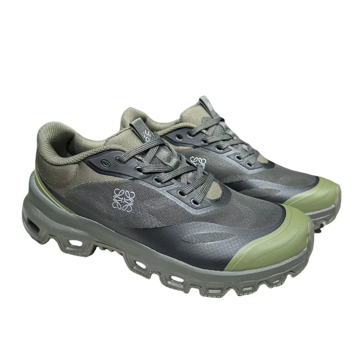 LOEWE X Cloudventure 2.0 Army Green