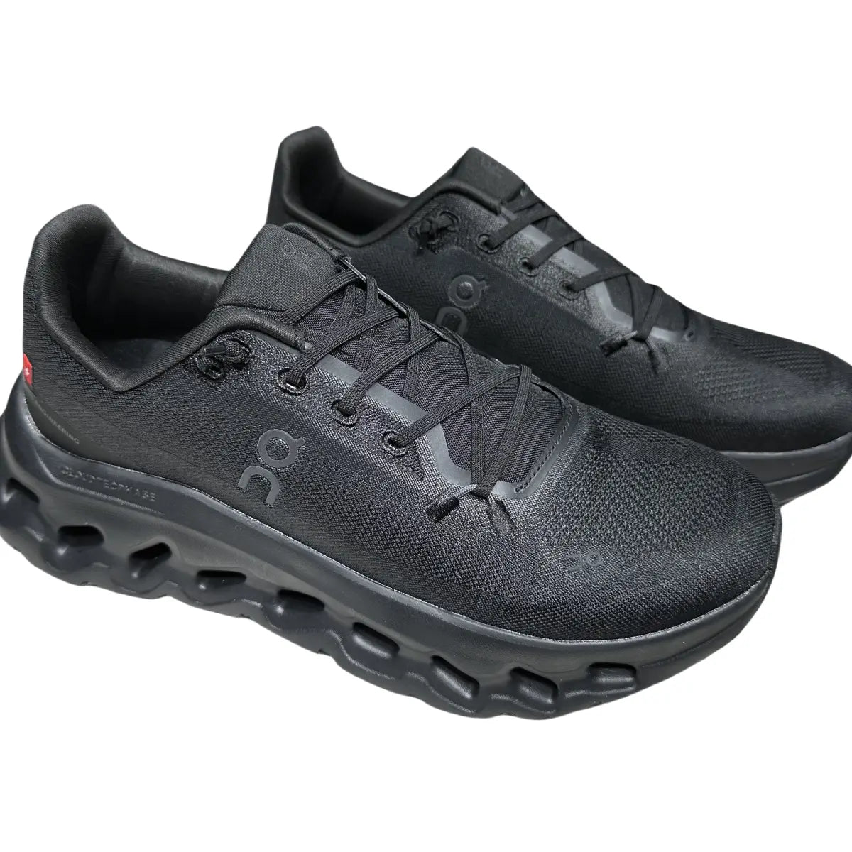 Cloudtilt Black