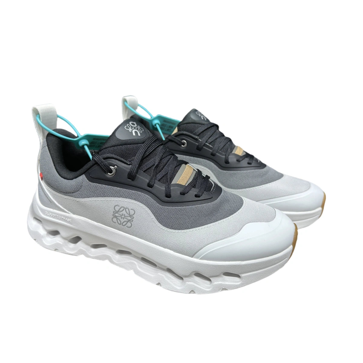 LOEWE x On Cloudtilt 2.0 Black & White