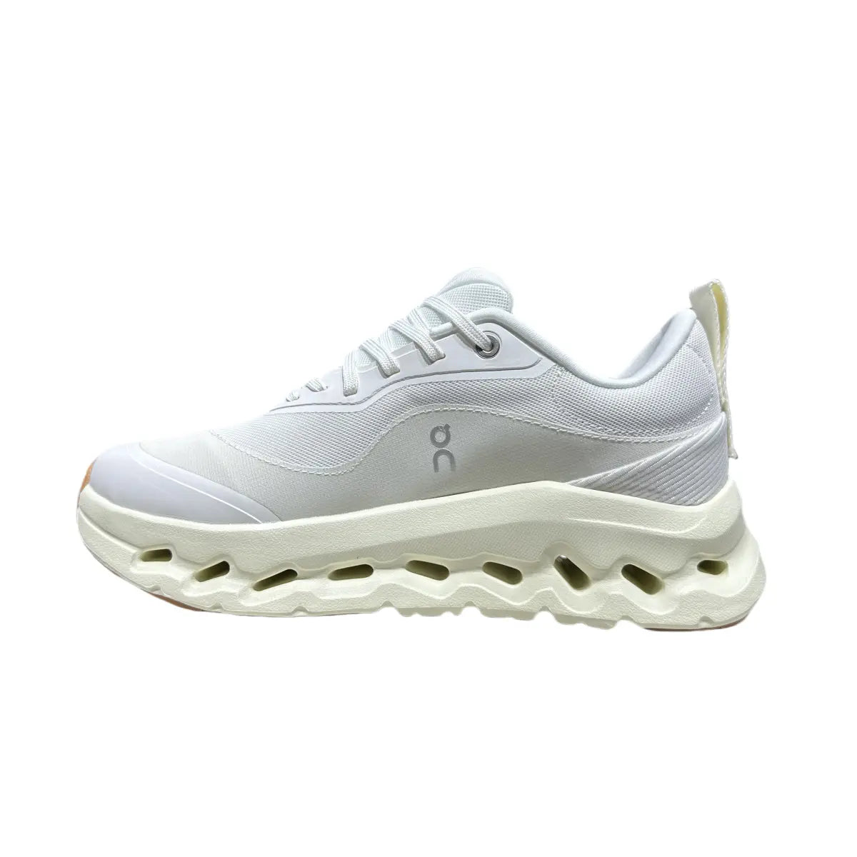 LOEWE x On Cloudtilt 2.0 Bright White
