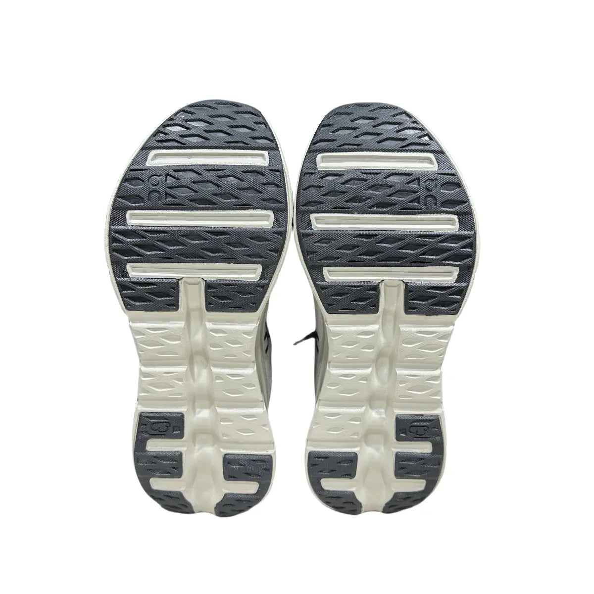 Cloudtilt Dark Beige/Black